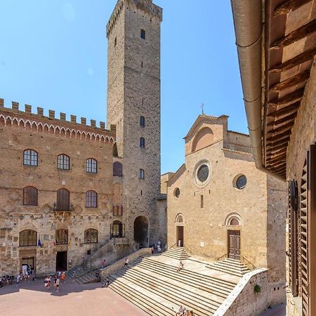 Sangi Studio Apartment - With Amazing View Of The Duomo San Gimignano Eksteriør billede